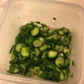 ひき肉まん☆'s cooksnap of when they made 簡単！セロリの葉ときゅうりの黒胡椒和え.