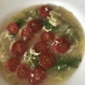 Yokchina's cooksnap of when they made レタスとトマトの卵スープ.