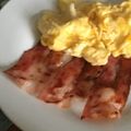 ゆうきいた's cooksnap of when they made 「熱っ！」となりにくいベーコンの焼き方.
