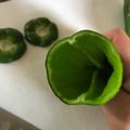 はらぺこしろうさぎ's cooksnap of when they made ピーマンの切り方☆簡単楽ラク☆種スッキリ.