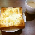 T0moco's cooksnap of when they made チーズトーストのはちみつかけ.