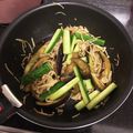 muurin's cooksnap of when they made 茄子と胡瓜とエノキのピリ辛オイスター炒め.