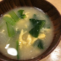 Goldlion's cooksnap of when they made 玉ねぎと小松菜と卵の味噌汁.