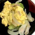 カメ姫☆'s cooksnap of when they made 絹さやと新玉ねぎとベーコンの卵炒め.