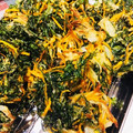 白飯大好き's cooksnap of when they made 人参と人参の葉っぱのかき揚げ《人気一位》.