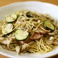剣のしろくま's cooksnap of when they made 柚子香るきのことパンチェッタのパスタ.