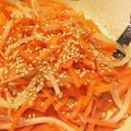 hinaboco's cooksnap of when they made レンジで簡単★もやしと人参のナムル.