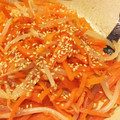 hinaboco's cooksnap of when they made レンジで簡単★もやしと人参のナムル.