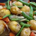 まりさん10's cooksnap of when they made 新じゃが☆新玉ねぎ☆スナップエンドウ煮物.