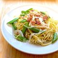 YUH♡ママ's cooksnap of when they made スナップエンドウと新玉ねぎの春色焼きそば.