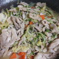 risainca's cooksnap of when they made 簡単！豚肉と豆苗の旨辛みそ炒め☆.
