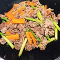 kaichun's cooksnap of when they made 牛こまとアスパラのオイスターソース炒め.