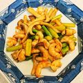 k2mc's cooksnap of when they made すごくおいしい！エリンギとアスパラとエビの炒めもの.