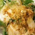 ★かおっち★'s cooksnap of when they made 簡単 さっぱり 新玉ネギと大葉のサラダ.