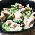 kumaGORO56's cooksnap of when they made ゴーヤと豚バラ肉のあまみそ炒め大葉風味.