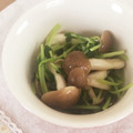 ＭＯＫＯＳＮＯＷ's cooksnap of when they made 簡単節約時短☆豆苗としめじのさっと炒め☆.