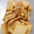 ＴＯＭＯＷＡＴ's cooksnap of when they made 油揚げと大根の炒め煮.