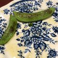 アイクセブン's cooksnap of when they made 爪が痛くならない☆スナップエンドウ筋取り.