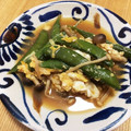 qnmrs639's cooksnap of when they made 簡単もう一品！さやえんどうの玉子とじ.