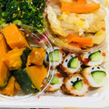 しょうちゃんれしぴ's cooksnap of when they made お弁当に！顔付ちくわきゅうり.