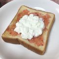 亜久里's cooksnap of when they made クリームチーズ風味トースト.