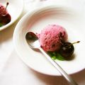 ♪しんちんぐ～♪'s cooksnap of when they made *　*　チェリーアイスクリーム　*　*.
