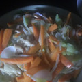 もりのりころ's cooksnap of when they made 味付け簡単☆鶏皮野菜炒め.