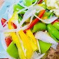 hitomiing☆'s cooksnap of when they made 新玉ねぎとスナップエンドウの簡単春サラダ.