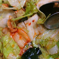 DAD☆HKR☆'s cooksnap of when they made 簡単☆腸美人！レタスとわかめのキムチ和え.
