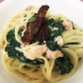 MicHolly's cooksnap of when they made 鮭とほうれん草の、クリームパスタ！.