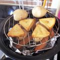 あっこ٭♫'s cooksnap of when they made アウトドアで簡単★チーズの燻製.