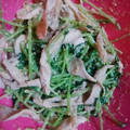 ゆまうさ｡･ｘ･'s cooksnap of when they made きのこと豆苗のゴマヨ和え.