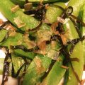 ＊にょにょん＊'s cooksnap of when they made スナップエンドウのおかか塩昆布和え.