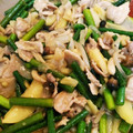 やさい派's cooksnap of when they made 豚ﾊﾞﾗとじゃがいもとﾆﾝﾆｸの芽炒め♥.