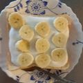瑠依子's cooksnap of when they made バナナとヨーグルトで✿デザートトースト♪.