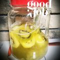 たついくみ's cooksnap of when they made キウイと酢でキウイサワー♪.