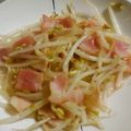 りゅう坊ちゃん's cooksnap of when they made 節約♪シャキシャキもやしとベーコン炒め.