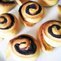 キャラメグ♪'s cooksnap of when they made お芋とウインナー！2種のくるくるパン！.