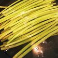 クックPG8GWY☆'s cooksnap of when they made フキの下処理.