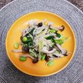 yumi1123's cooksnap of when they made サラダ菜としめじのバター醤油炒め.