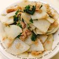 クックAFKKPJ☆'s cooksnap of when they made 5分で簡単♪大根とワカメのツナポン和え.
