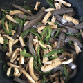 りつにゃ's cooksnap of when they made 油揚げと蒟蒻のオイスターソース炒め.