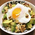 YUKIKI☆'s cooksnap of when they made ランチに夜食に☆アボカド納豆目玉焼き丼♪.