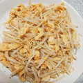 うめ介's cooksnap of when they made 胡麻たっぷり♡もやしと油揚げの胡麻酢和え.