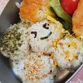 eiyoushi's cooksnap of when they made お弁当に♪お花のひとくちおにぎり.
