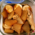 チシャ♪♪'s cooksnap of when they made 簡単⁂鳥手羽元と大根、卵の煮物⁂.