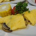 にゃんがす's cooksnap of when they made 美味しい〜！！マッシュルームオムレツ.