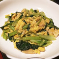 食べるの大好き♬'s cooksnap of when they made 丸葉黒小松菜と鶏もも肉の卵とじ♪.
