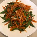 popoliva's cooksnap of when they made 夏にガツンと！豆と人参のピリ辛金平.