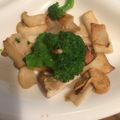 ラッキーメグ's cooksnap of when they made エリンギとブロッコリーのガーリック炒め.